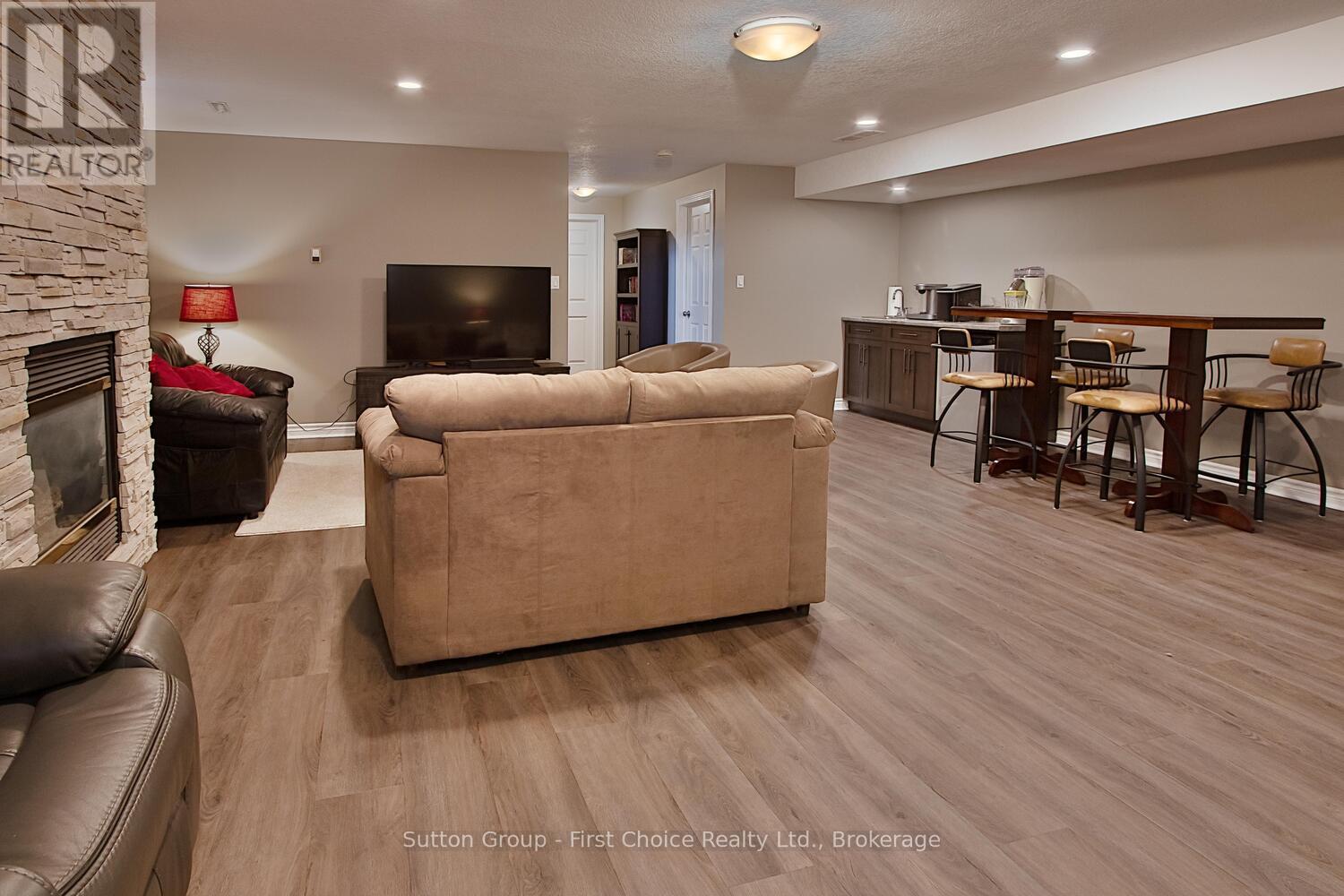 595 Hibernia Street, Stratford, Ontario  N5A 7R6 - Photo 30 - X12161383