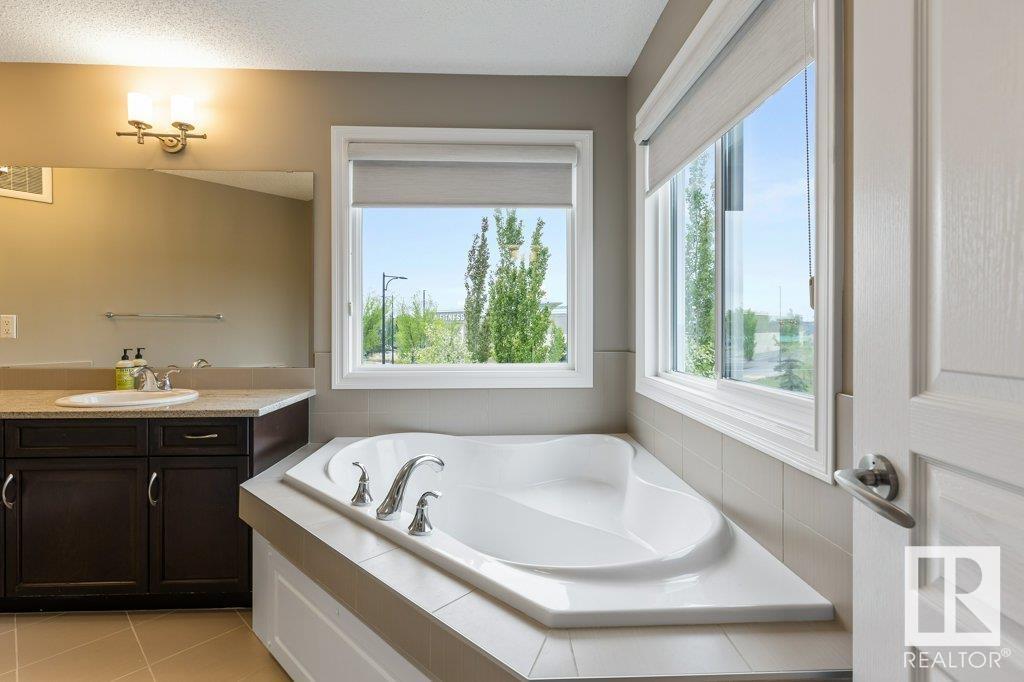 16742 122a St Nw, Edmonton, Alberta  T5X 0G3 - Photo 23 - E4437520