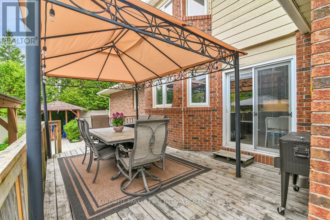 17 Nanook Crescent, Ottawa, Ontario  K2L 2A6 - Photo 29 - X12161350