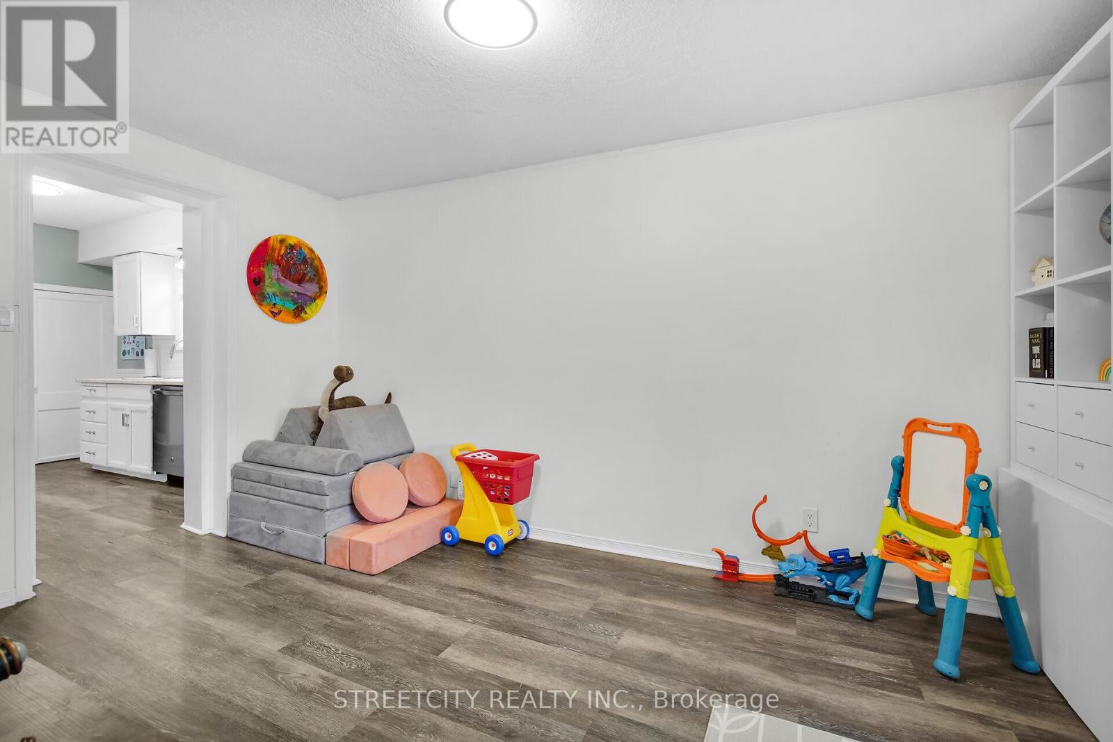 85 Springbank Drive, London South, Ontario  N6J 1E5 - Photo 16 - X12144059
