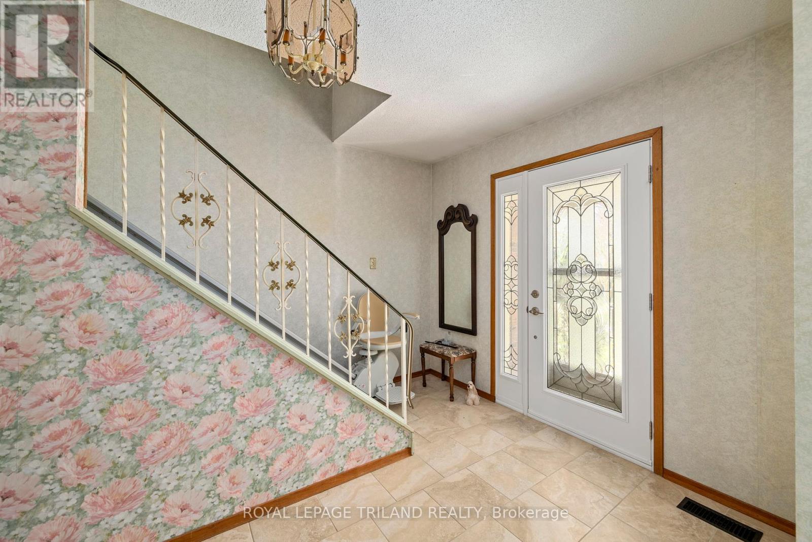 10280 Talbotville Gore Road, Southwold (Talbotville), Ontario  N5P 3T2 - Photo 6 - X12151708