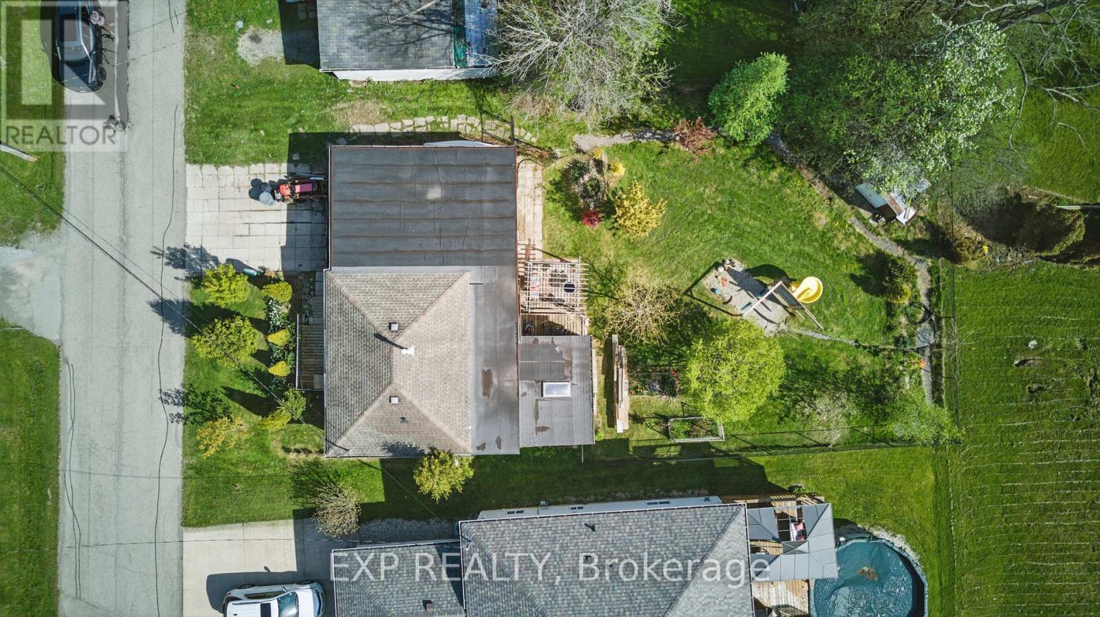 99 Joseph Street, Fort Erie (Lakeshore), Ontario  L2A 5J6 - Photo 26 - X12145337