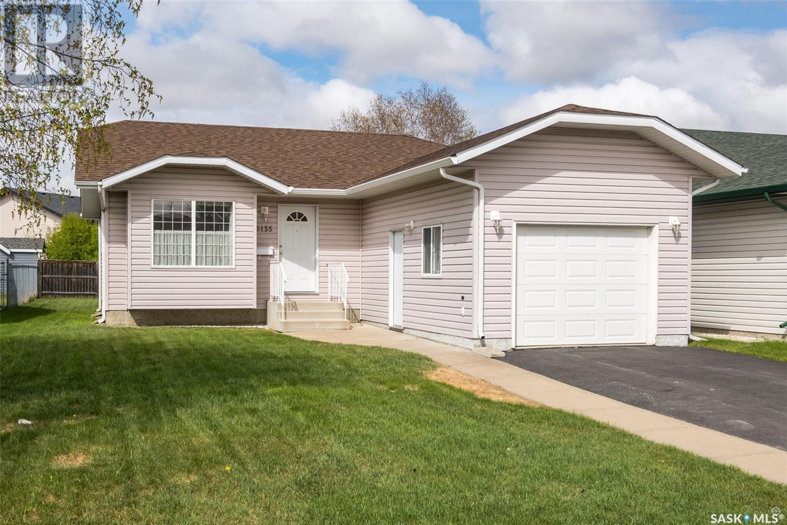3135 5th AVENUE E, Prince Albert, Saskatchewan
