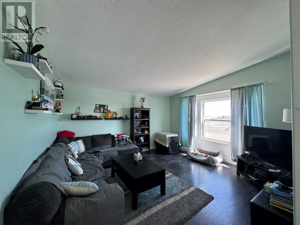 1275 Tumbleweed Avenue, Pincher Creek, Alberta  T0K 1W0 - Photo 5 - A2215715