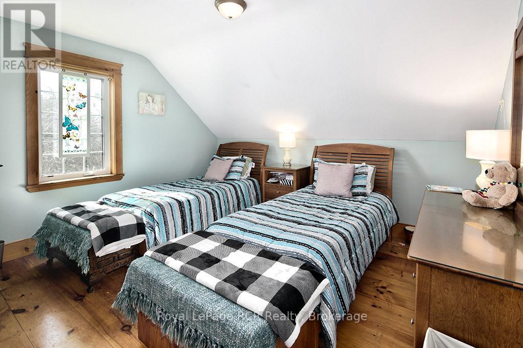 493759 Baptist Church Road, West Grey, Ontario  N0C 1K0 - Photo 36 - X12033519