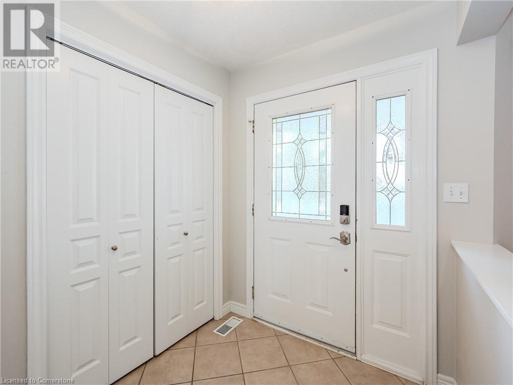 Property at 3 GIBBS Crescent image 4
