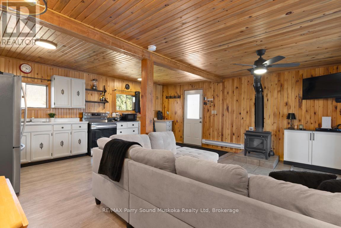 3 Keele Road, Whitestone, Ontario  P0A 1G0 - Photo 12 - X12121555