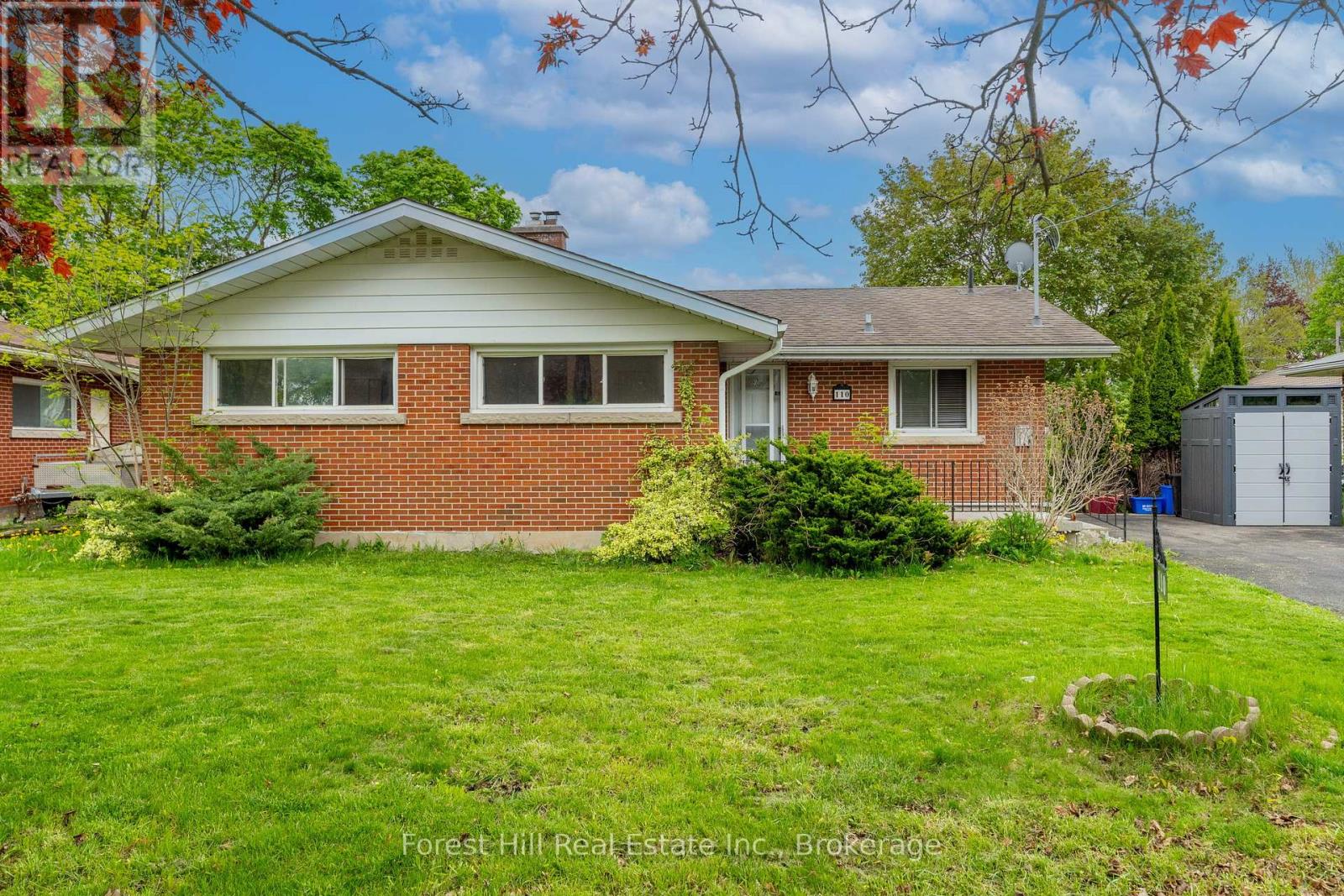 110 Stonybrook Drive, Kitchener, Ontario  N2M 4L7 - Photo 3 - X12158201