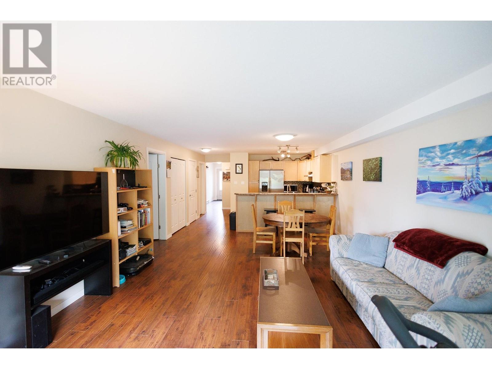 106 4719 DAVIS AVENUE Terrace Photo 9