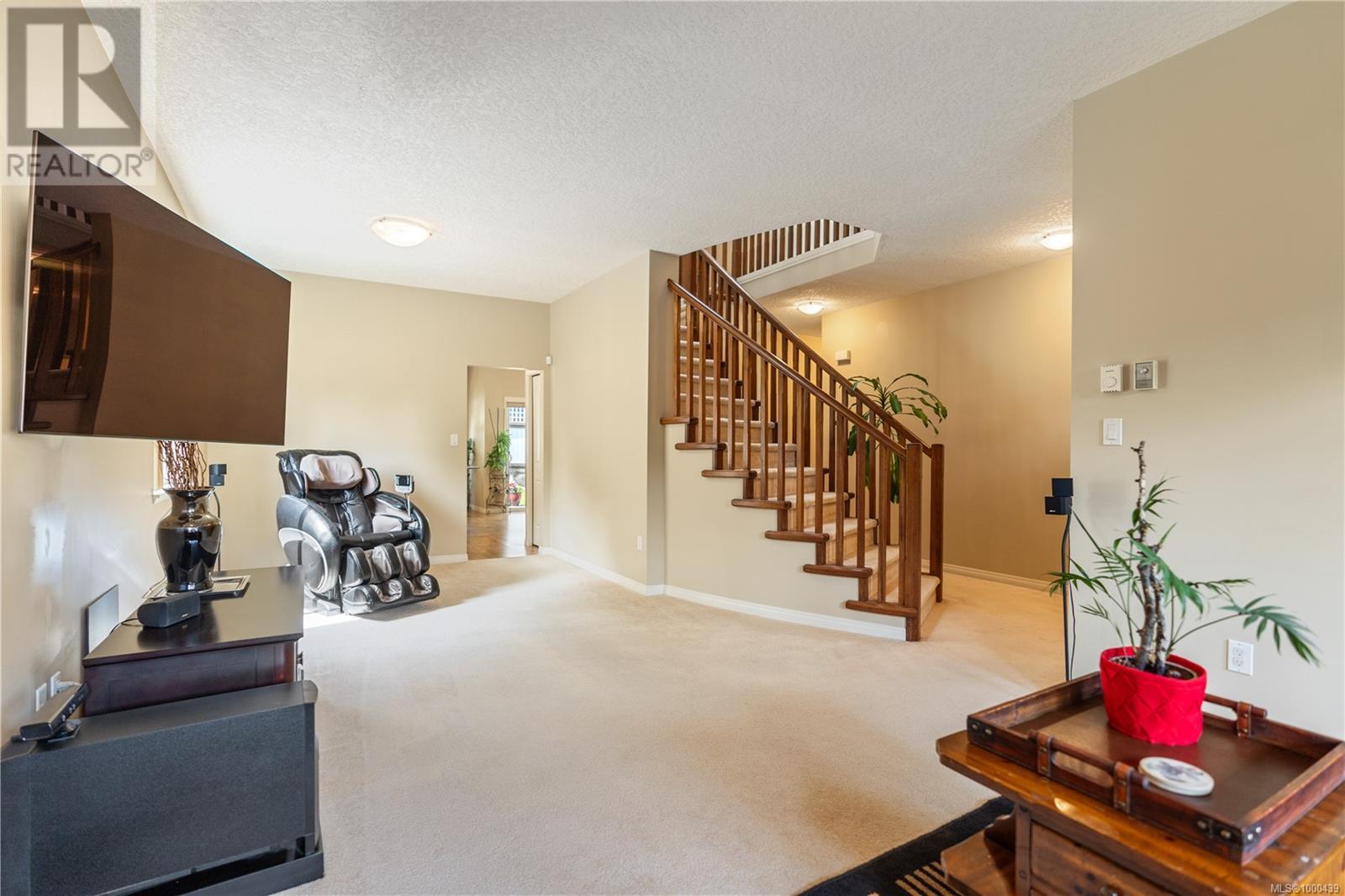 2450 Lund Rd, View Royal, British Columbia  V9B 6V5 - Photo 4 - 1000439