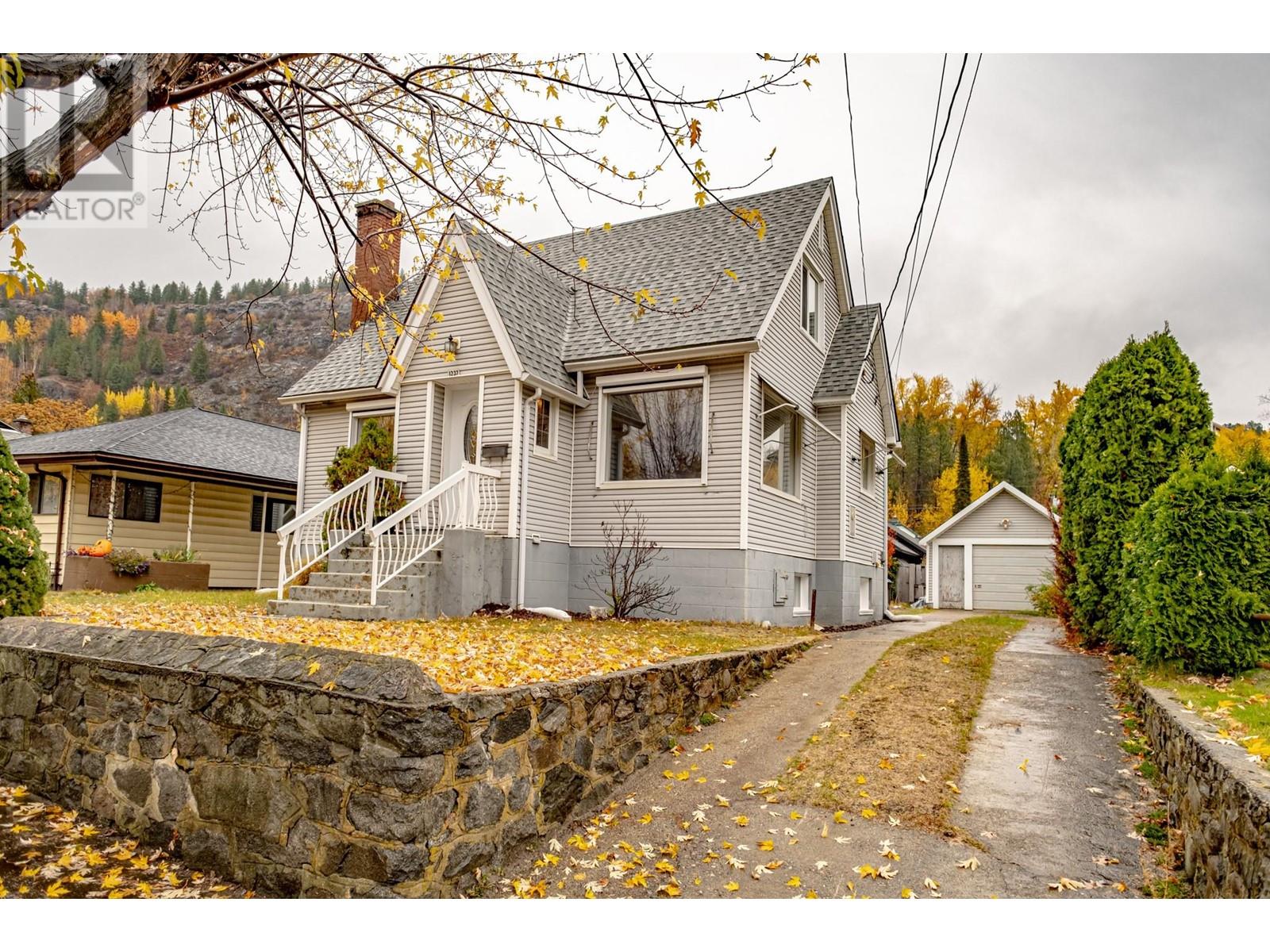 1237 COLUMBIA Avenue, Trail, BC V1R1J3