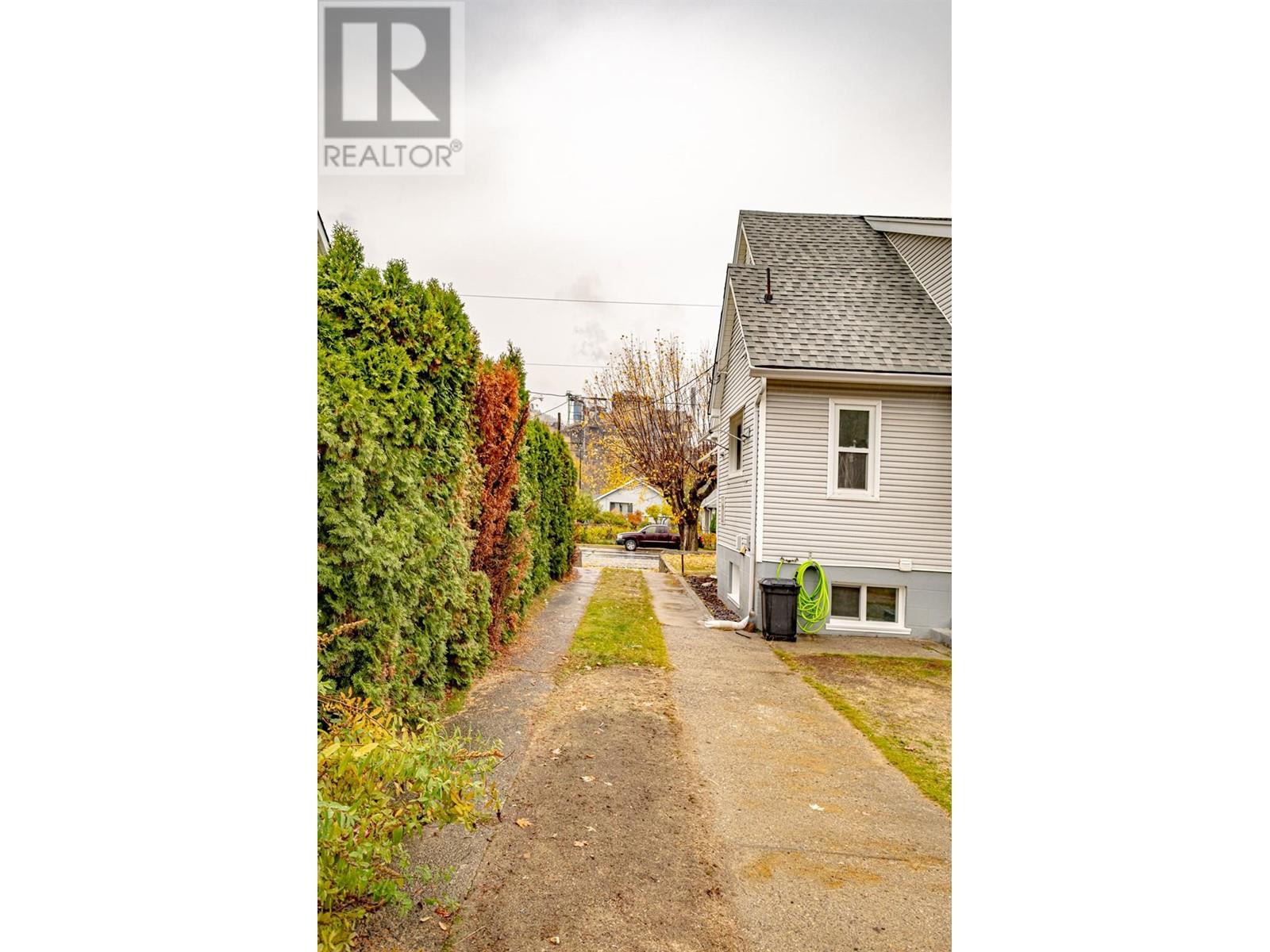 1237 COLUMBIA Avenue, Trail, BC V1R1J3