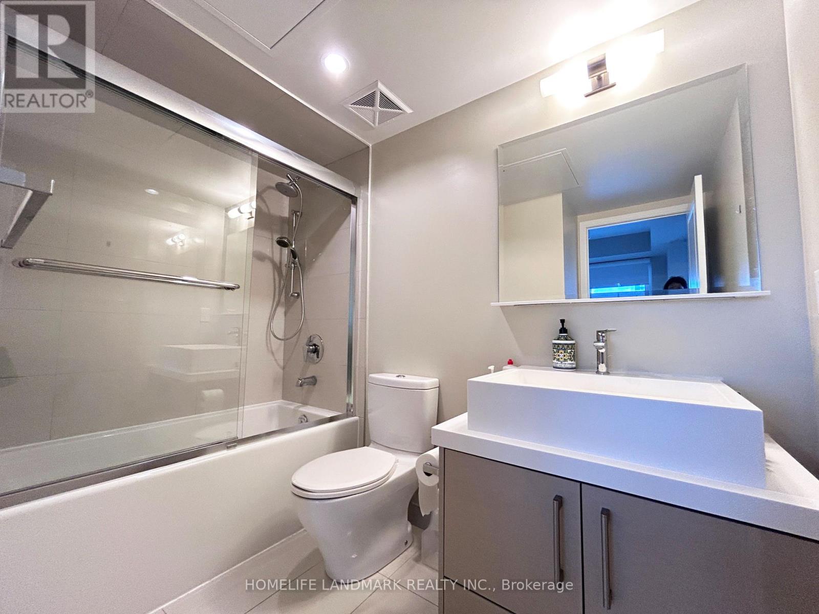 2010 - 1080 Bay Street, Toronto, Ontario  M5S 0A5 - Photo 10 - C12161115