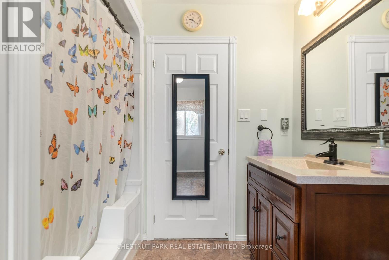 31 Lake Street, Prince Edward County, Ontario  K0K 2T0 - Photo 30 - X12086269