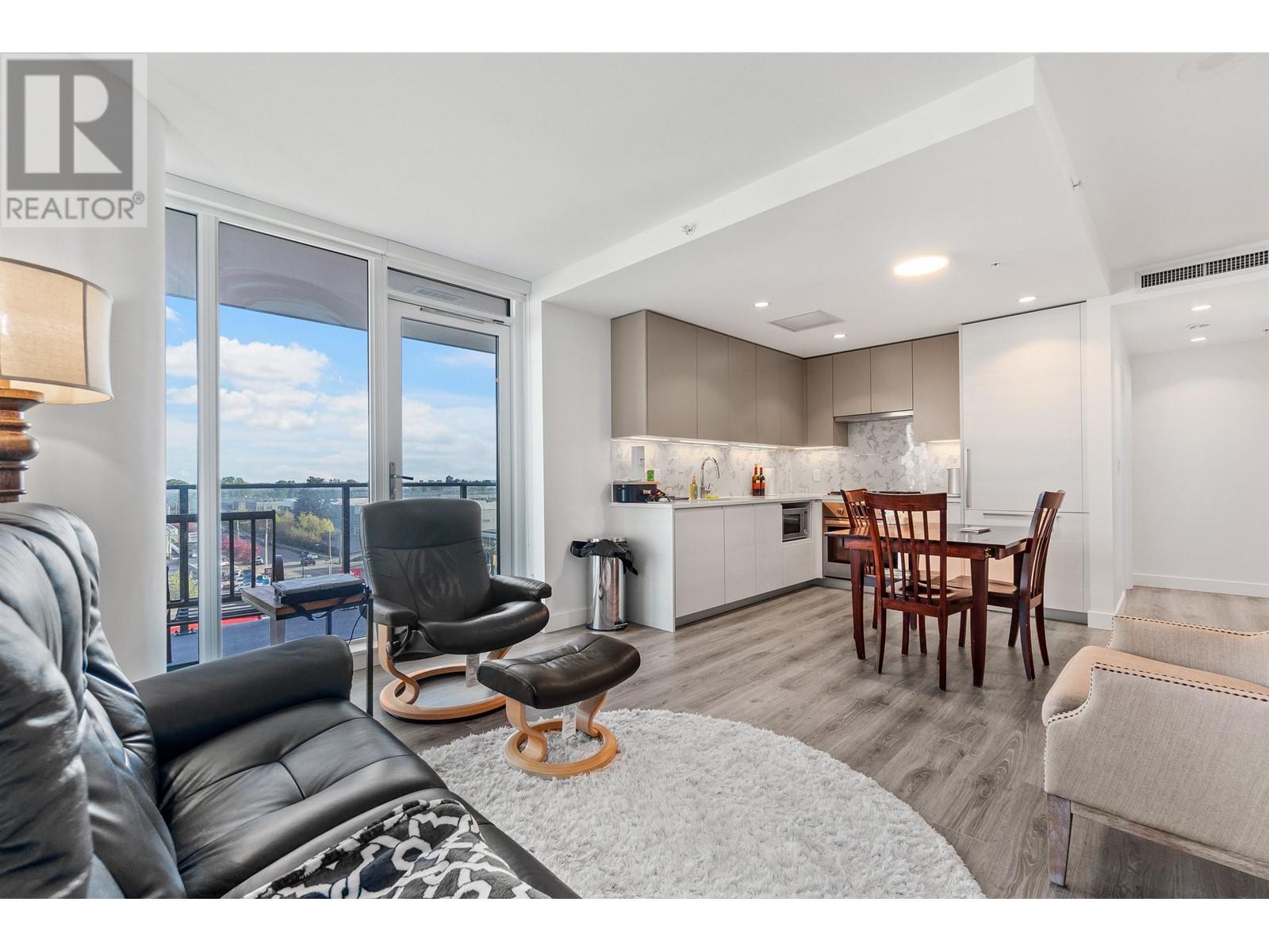 502 8188 Fraser Street, Vancouver, British Columbia  V5X 0J8 - Photo 3 - R3005117