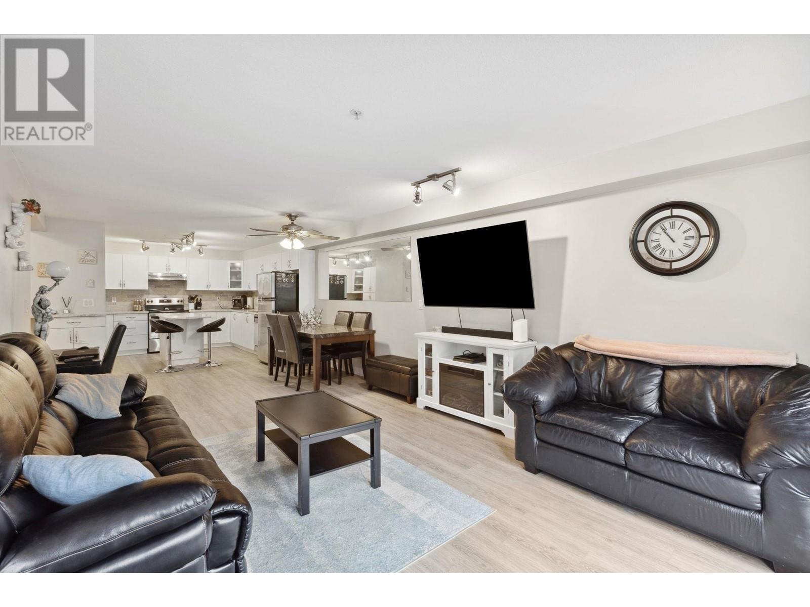 310 160 Shoreline Circle, Port Moody, British Columbia  V3H 0B2 - Photo 1 - R3005121