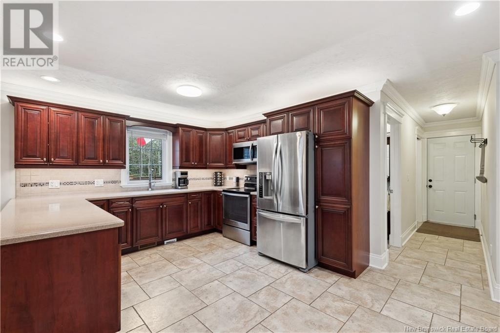 Property at 7 Highgate Court image 3