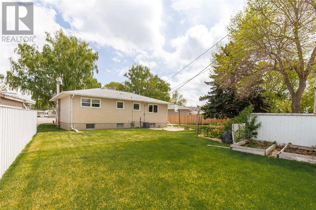 615 25 Street N, Lethbridge, Alberta  T1H 3V7 - Photo 35 - A2221688