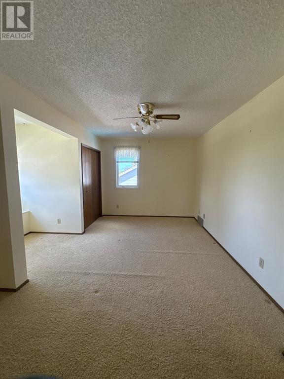 67 Kings Crescent S, Lethbridge, Alberta  T1K 5G6 - Photo 11 - A2222593