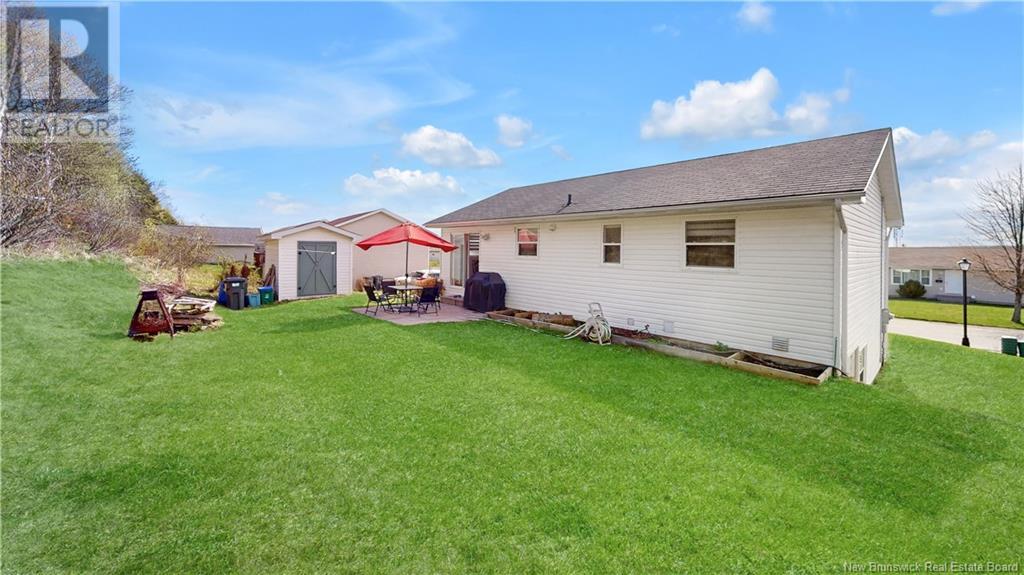 Property at 83 Carlile Crescent image 3