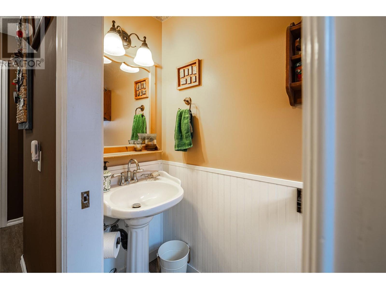 13071 Trewhitt Road E, Lake Country, British Columbia  V4V 2B1 - Photo 40 - 10333363