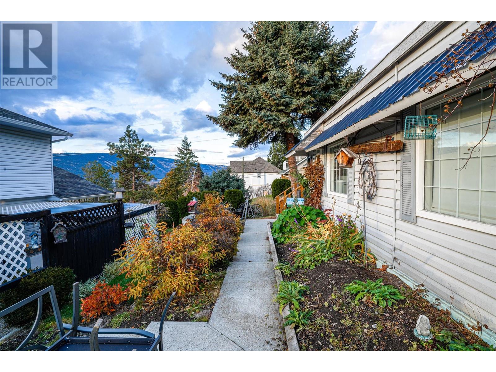 13071 Trewhitt Road E, Lake Country, British Columbia  V4V 2B1 - Photo 19 - 10333363