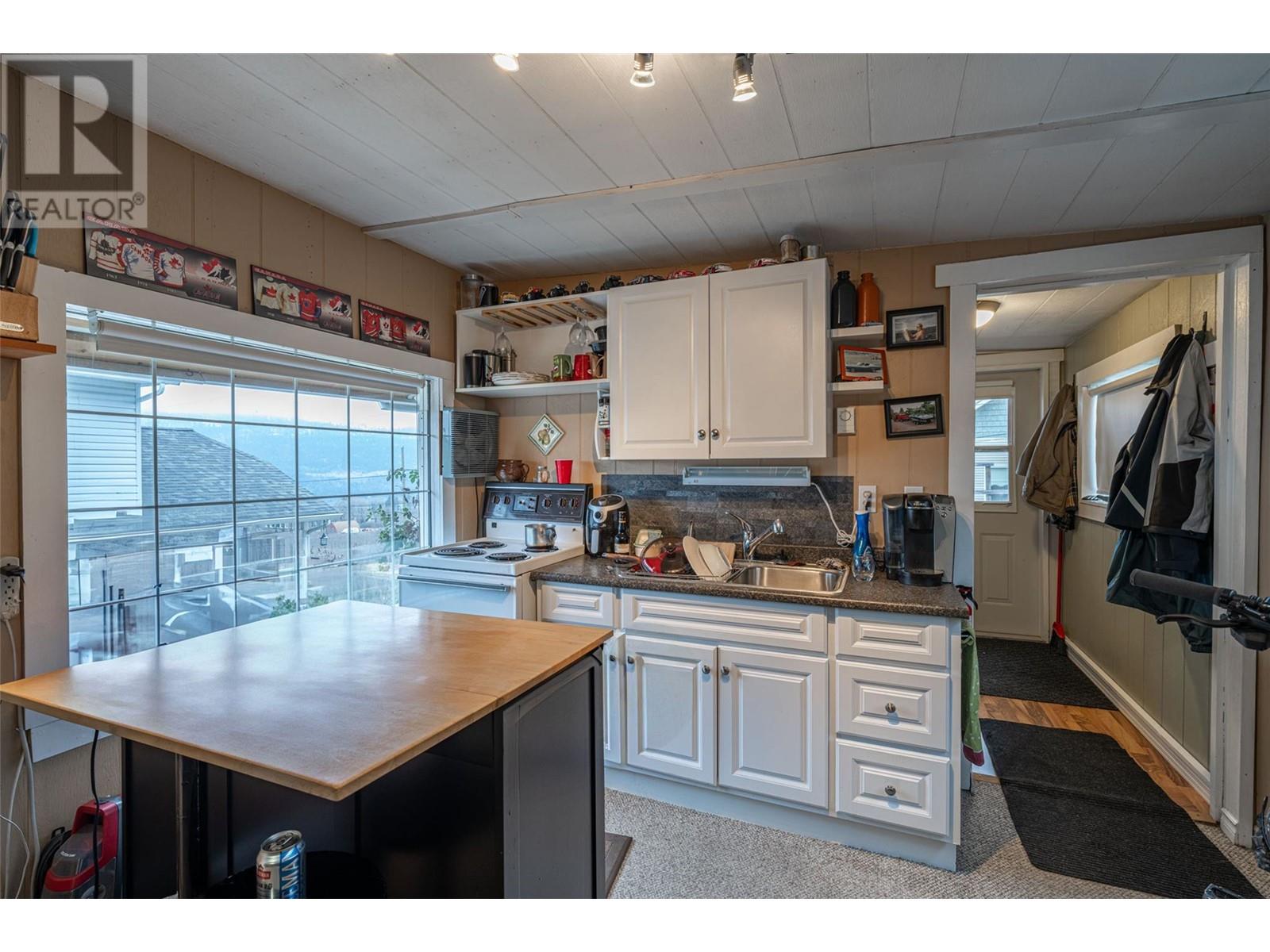 13071 Trewhitt Road E, Lake Country, British Columbia  V4V 2B1 - Photo 75 - 10333363