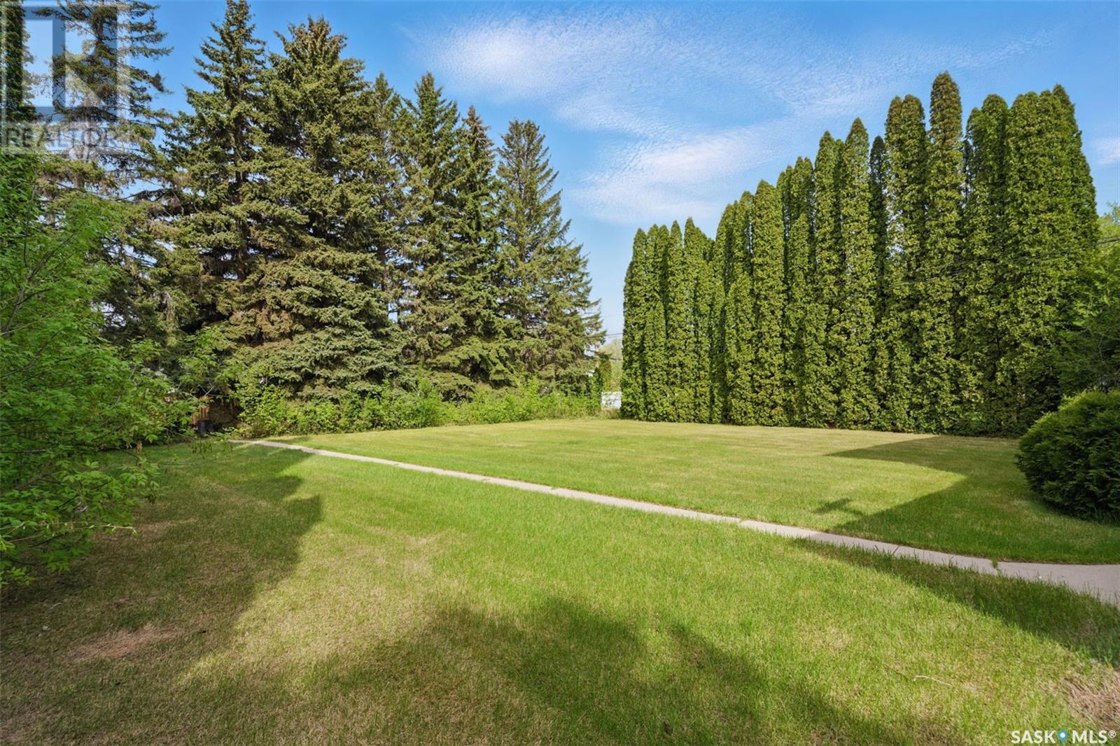 Property at 14 Porteous CRESCENT image 3