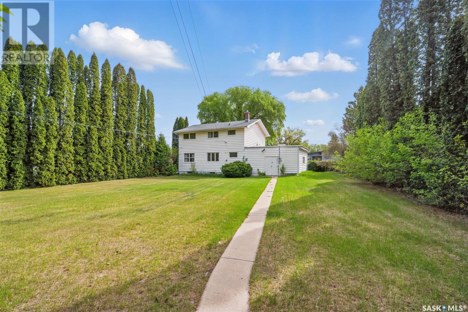 Property at 14 Porteous CRESCENT image 4
