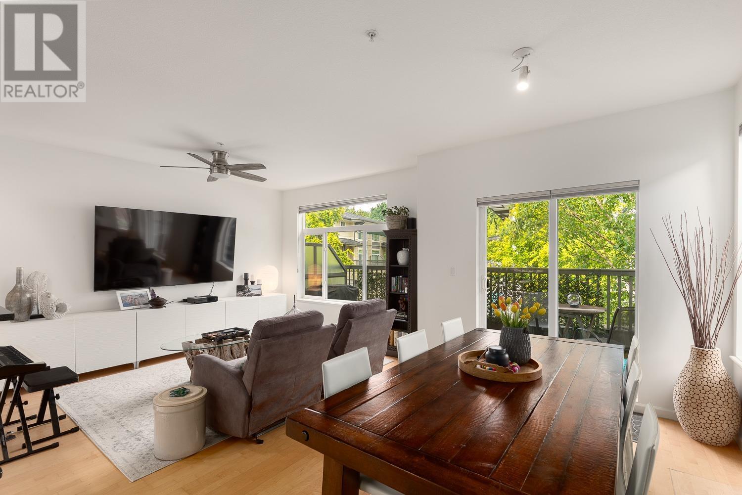 Property at 30 40632 GOVERNMENT ROAD image 5
