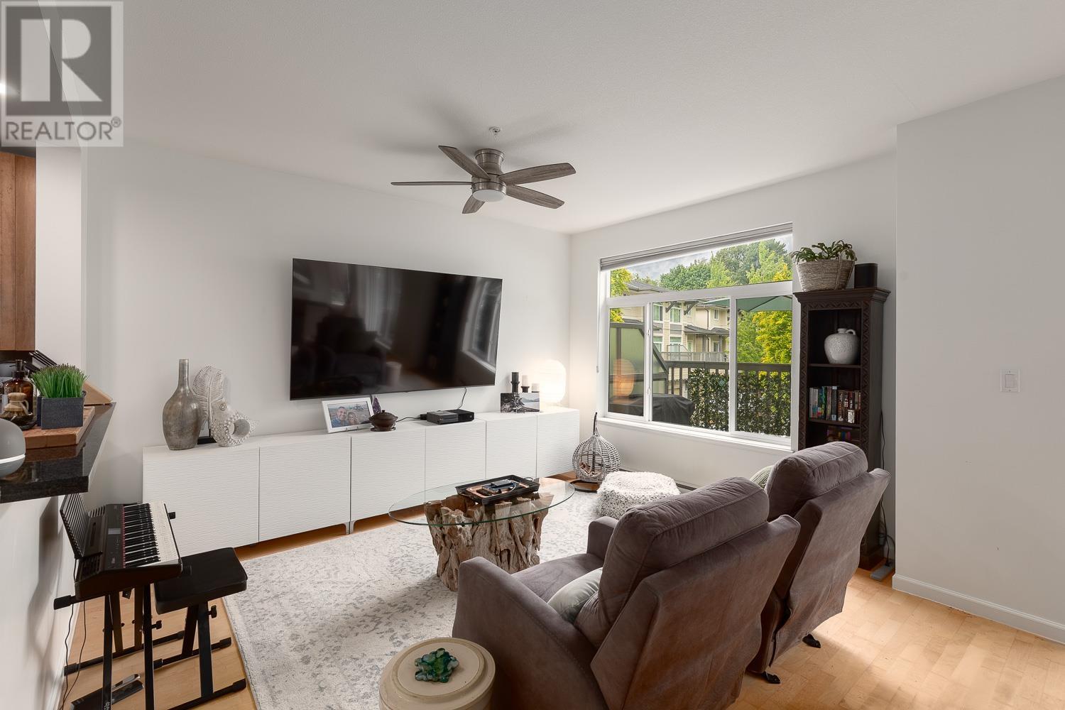 Property at 30 40632 GOVERNMENT ROAD image 3