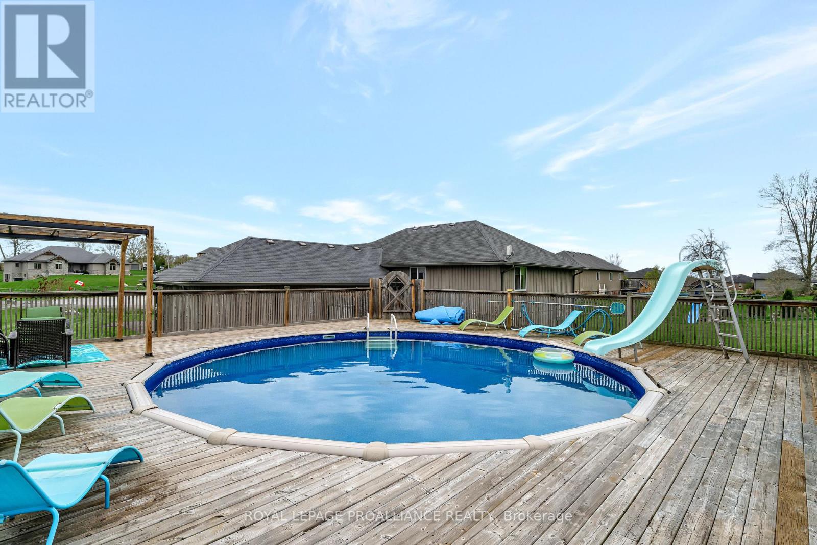 118 GENTLEBREEZE DRIVE Belleville