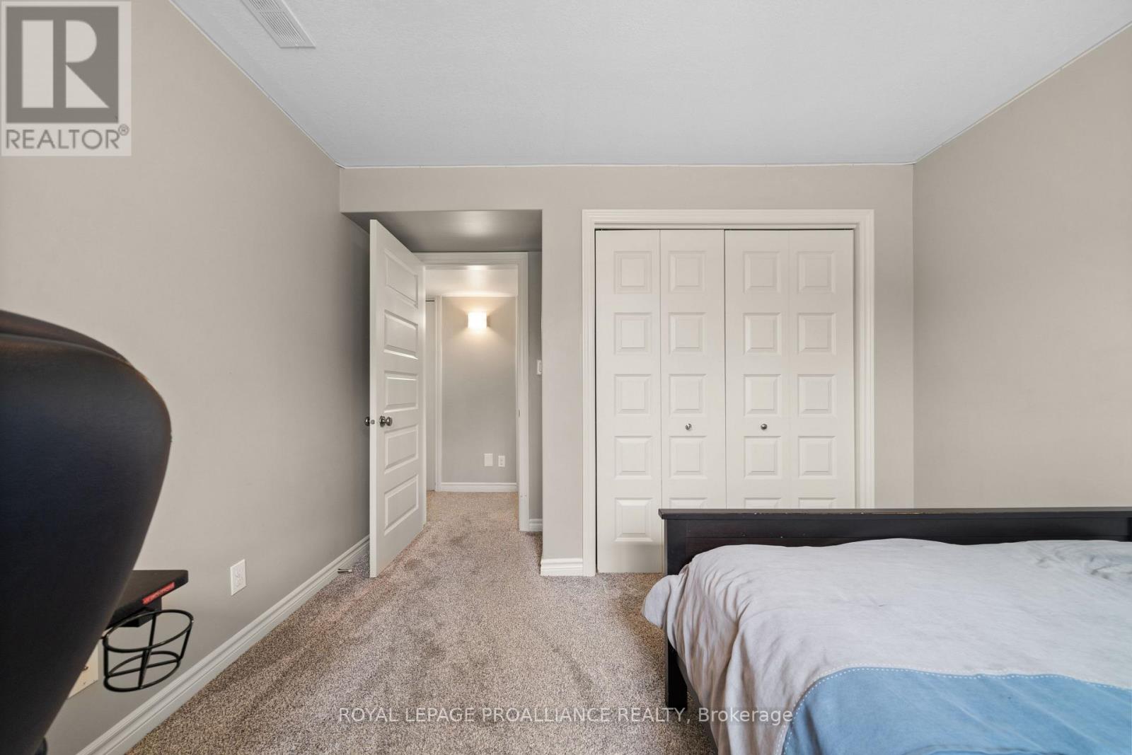 118 GENTLEBREEZE DRIVE Belleville