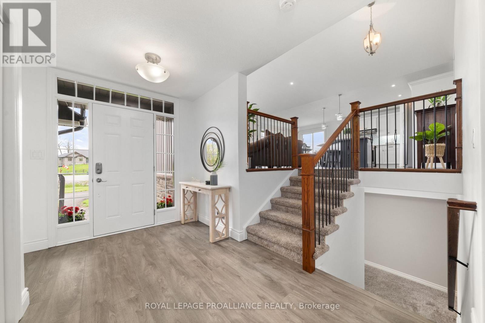118 Gentlebreeze Drive, Belleville, Ontario  K0K 2V0 - Photo 8 - X12145261