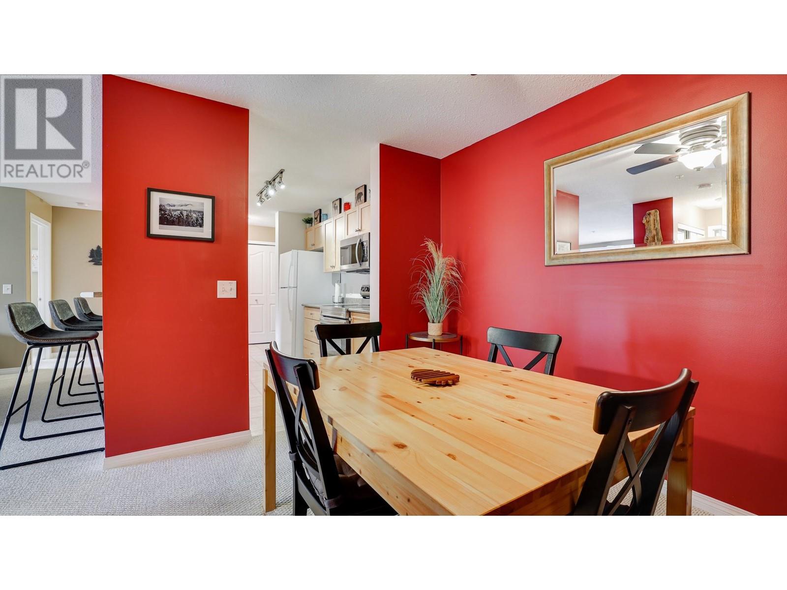 4769 FORSTERS LANDING Road Unit# 208, Radium Hot Springs, BC V0A1M0