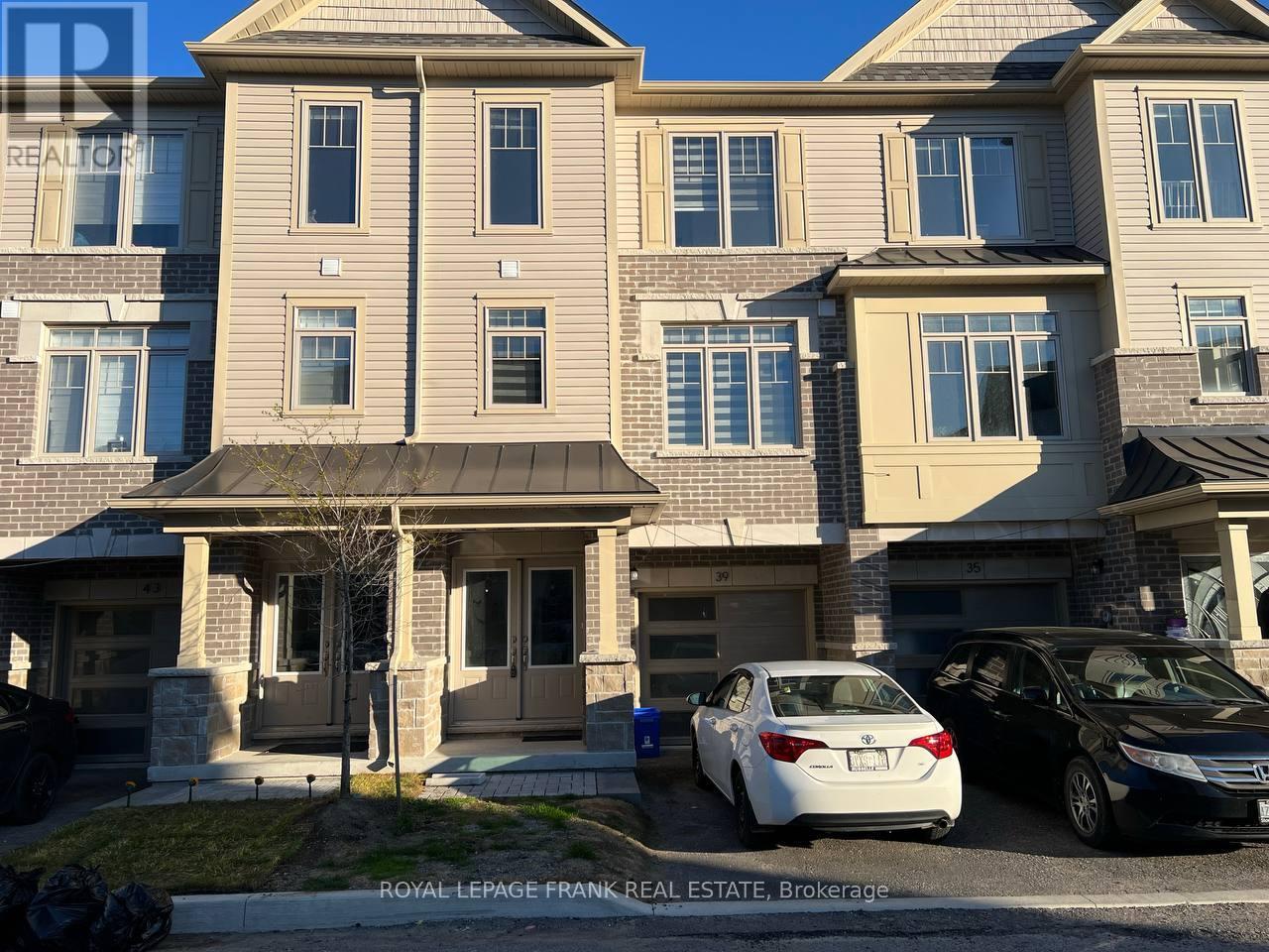 39 BAVIN STREET, clarington (bowmanville), Ontario