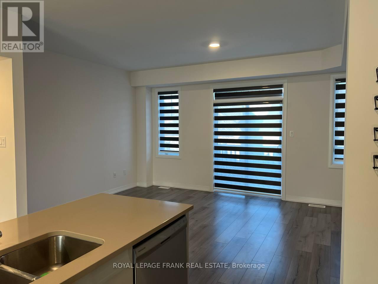 39 Bavin Street, Clarington (Bowmanville), Ontario  L1C 7H5 - Photo 6 - E12161434