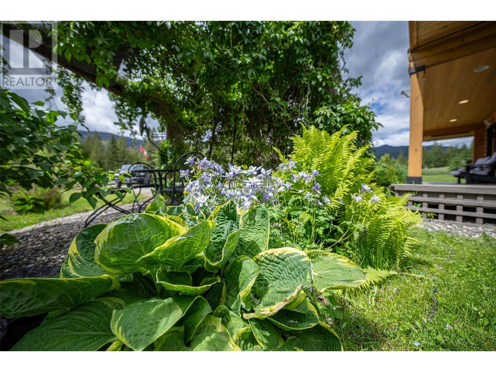 1075 Six Mile Creek Road, Vernon, British Columbia  V1H 2H1 - Photo 9 - 10343241