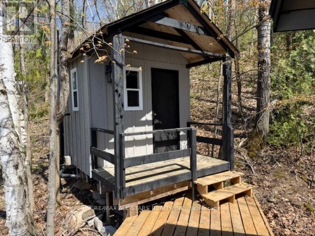 1019 Osler Lane, Minden Hills, Ontario  K0M 2K0 - Photo 10 - X12161486