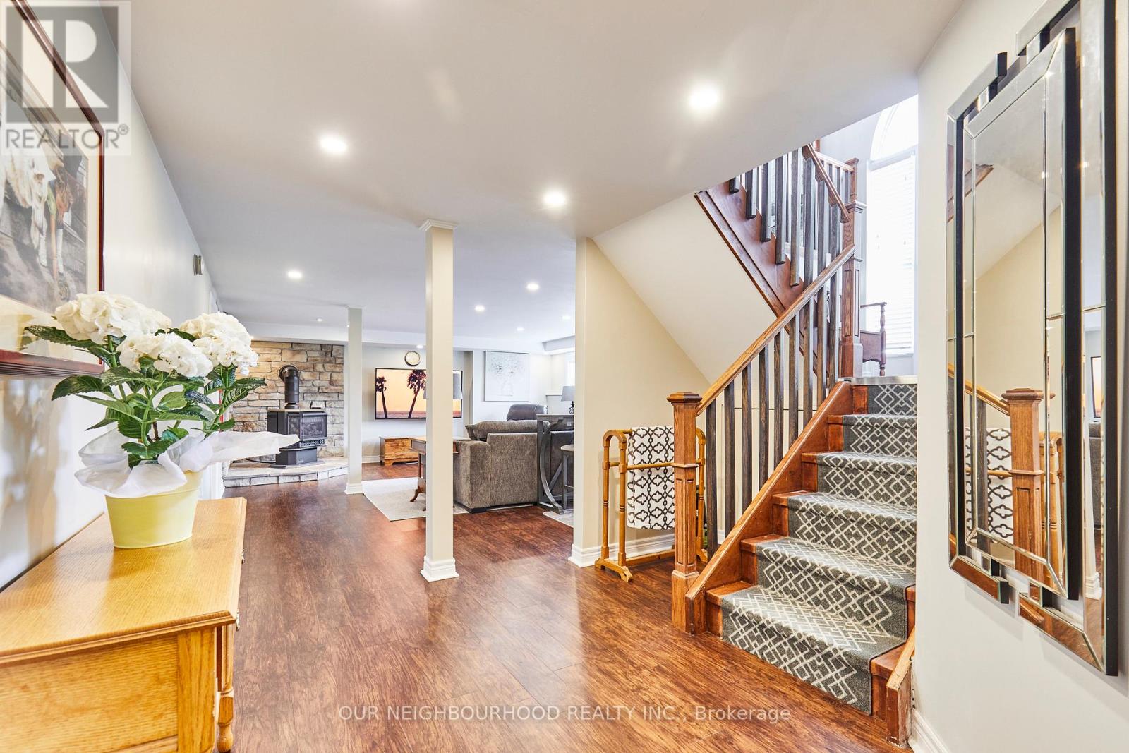 32 Blue Water Avenue, Kawartha Lakes, Ontario  K9V 0K6 - Photo 12 - X12161587