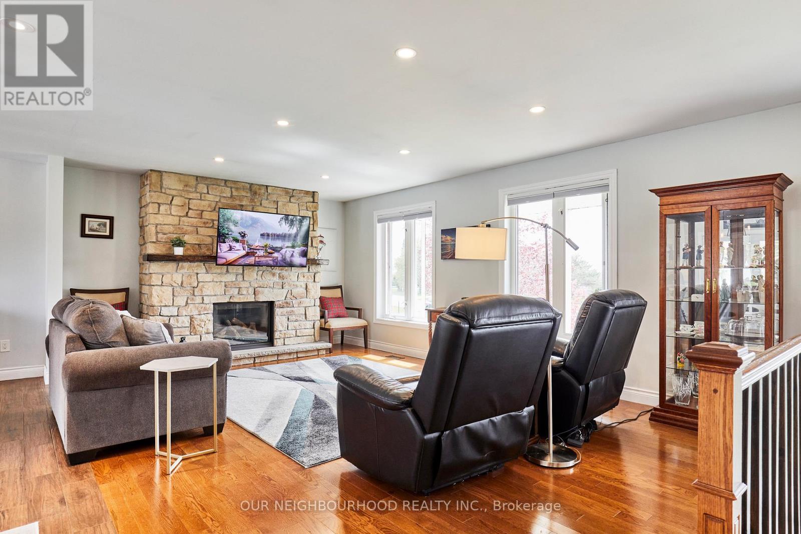 32 Blue Water Avenue, Kawartha Lakes, Ontario  K9V 0K6 - Photo 21 - X12161587