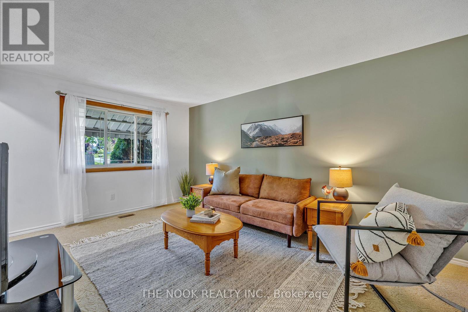 21 Rideau Crescent, Peterborough South, Ontario  K9J 1G7 - Photo 3 - X12161591