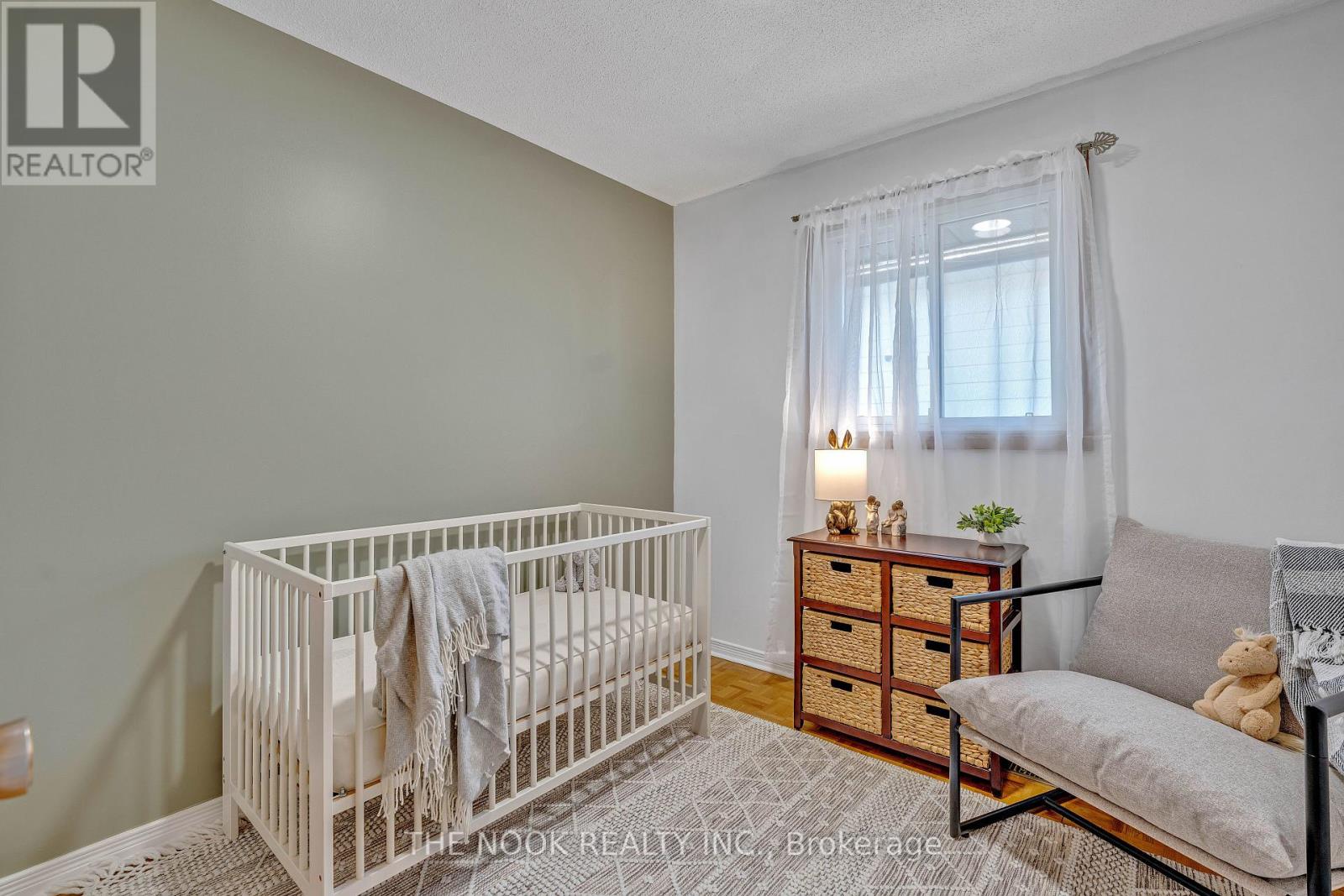 21 Rideau Crescent, Peterborough South, Ontario  K9J 1G7 - Photo 6 - X12161591