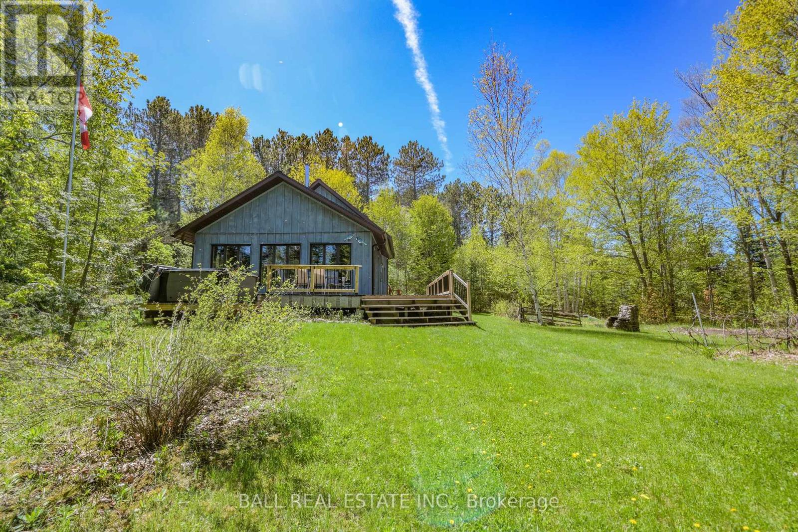 6262 Hay Lake Road, South Algonquin, Ontario  K0J 2M0 - Photo 3 - X12161828