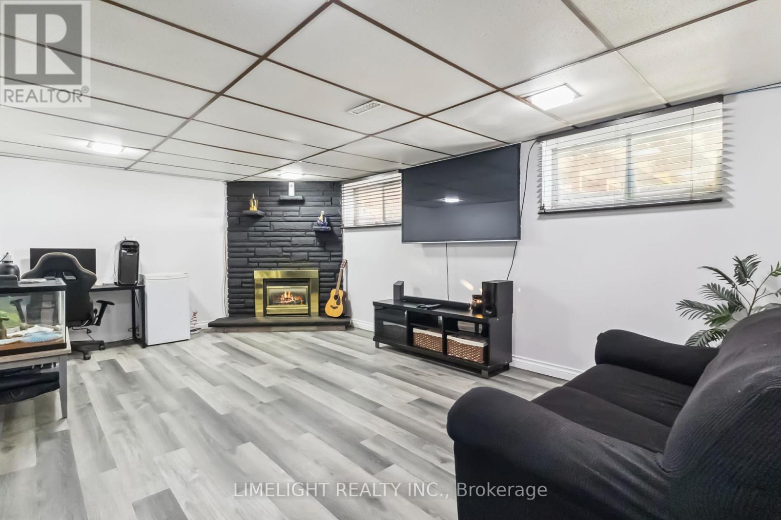 15 Oneida Road, London East, Ontario  N5V 2X2 - Photo 24 - X12161421
