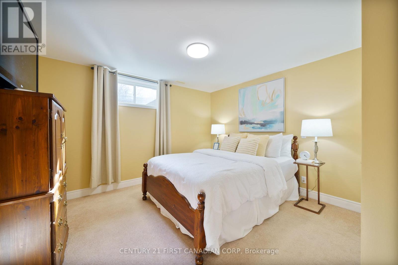 487 Petersen Avenue, Strathroy-Caradoc, Ontario  N7G 4L5 - Photo 30 - X12161602