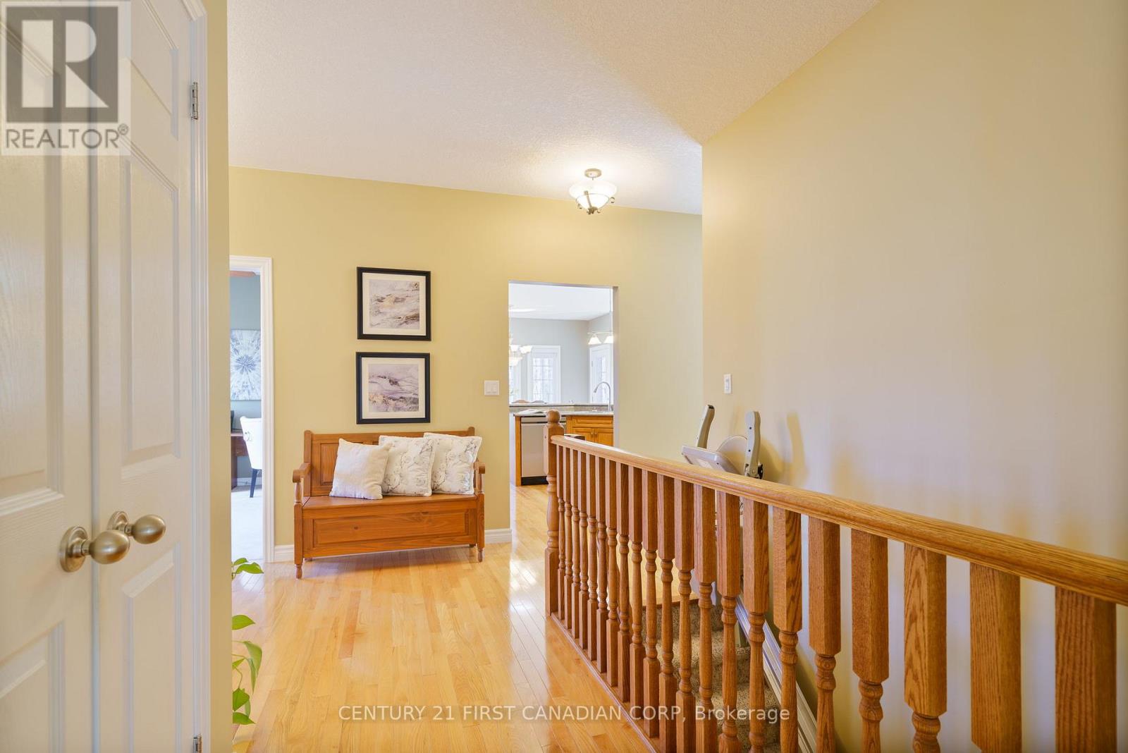 487 Petersen Avenue, Strathroy-Caradoc, Ontario  N7G 4L5 - Photo 7 - X12161602