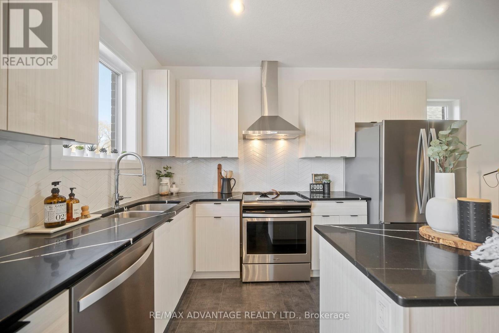 19 - 1450 North Wenige Drive, London North, Ontario  N5X 0L6 - Photo 30 - X12161814