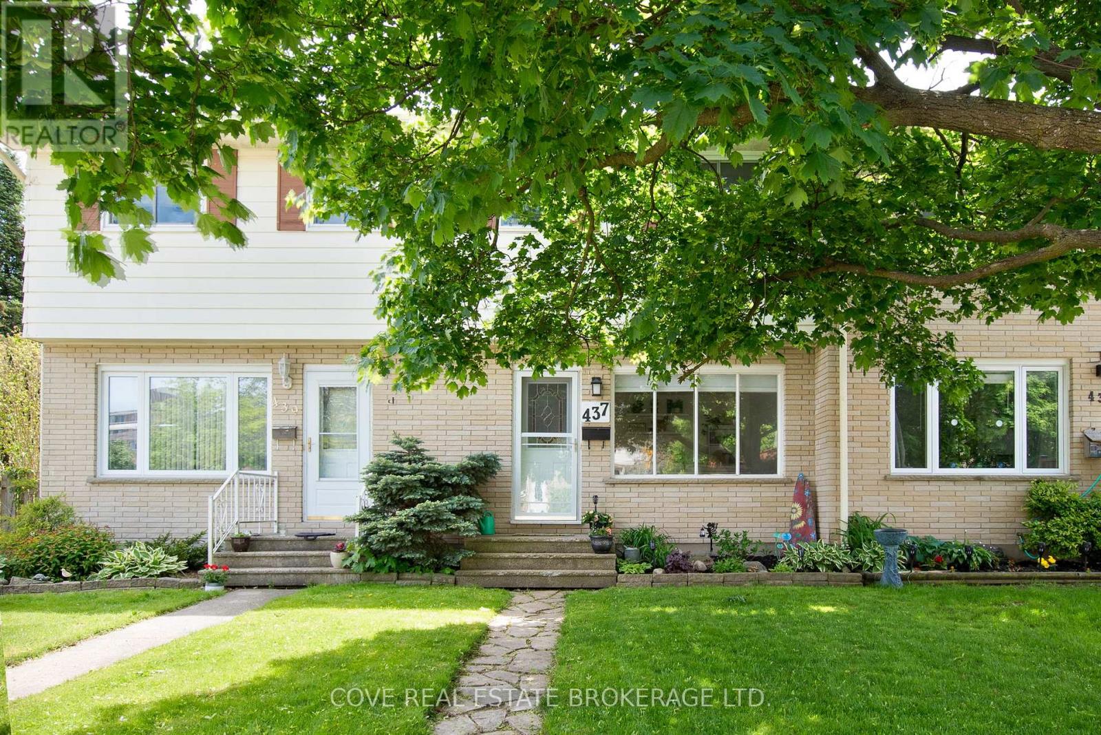 Photo 3 of 31 for 437 Forest Avenue