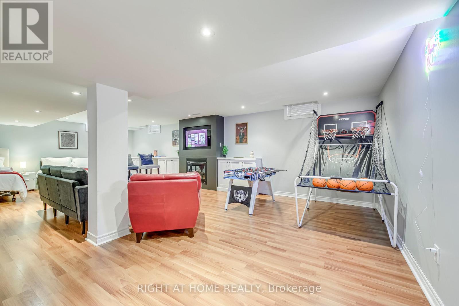 814 Brass Winds Place, Mississauga, Ontario  L5W 1T4 - Photo 37 - W12160060